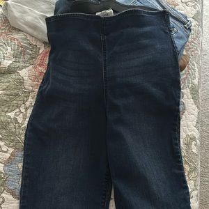 Stretchy flair jeans